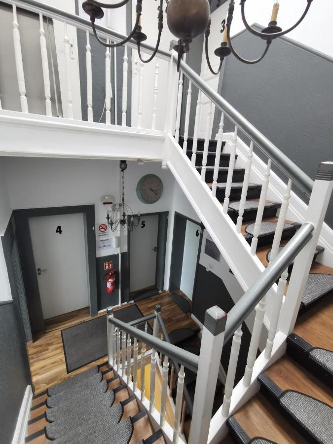 Eva'S Hostel - Self Check-In & Only Private Rooms ดุสเซลดอร์ฟ ภายนอก รูปภาพ